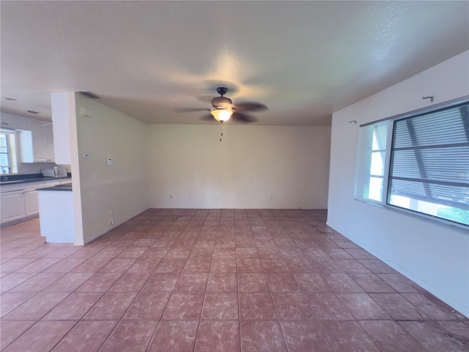 Image 8 of 37 For 155 Summerset Drive