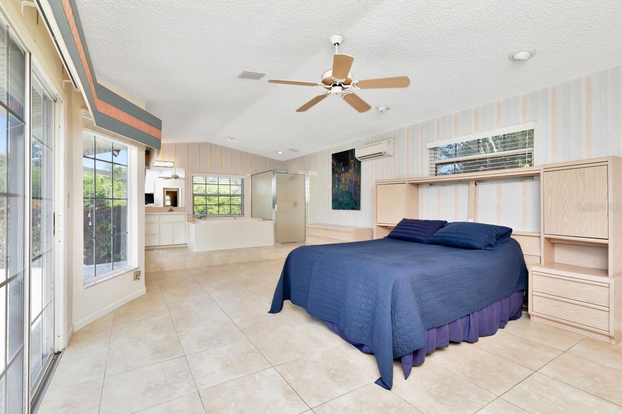 Image 23 of 78 For 1113 45th Avenue Ne