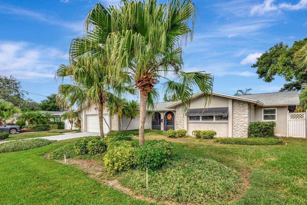 Image 4 of 78 For 1113 45th Avenue Ne