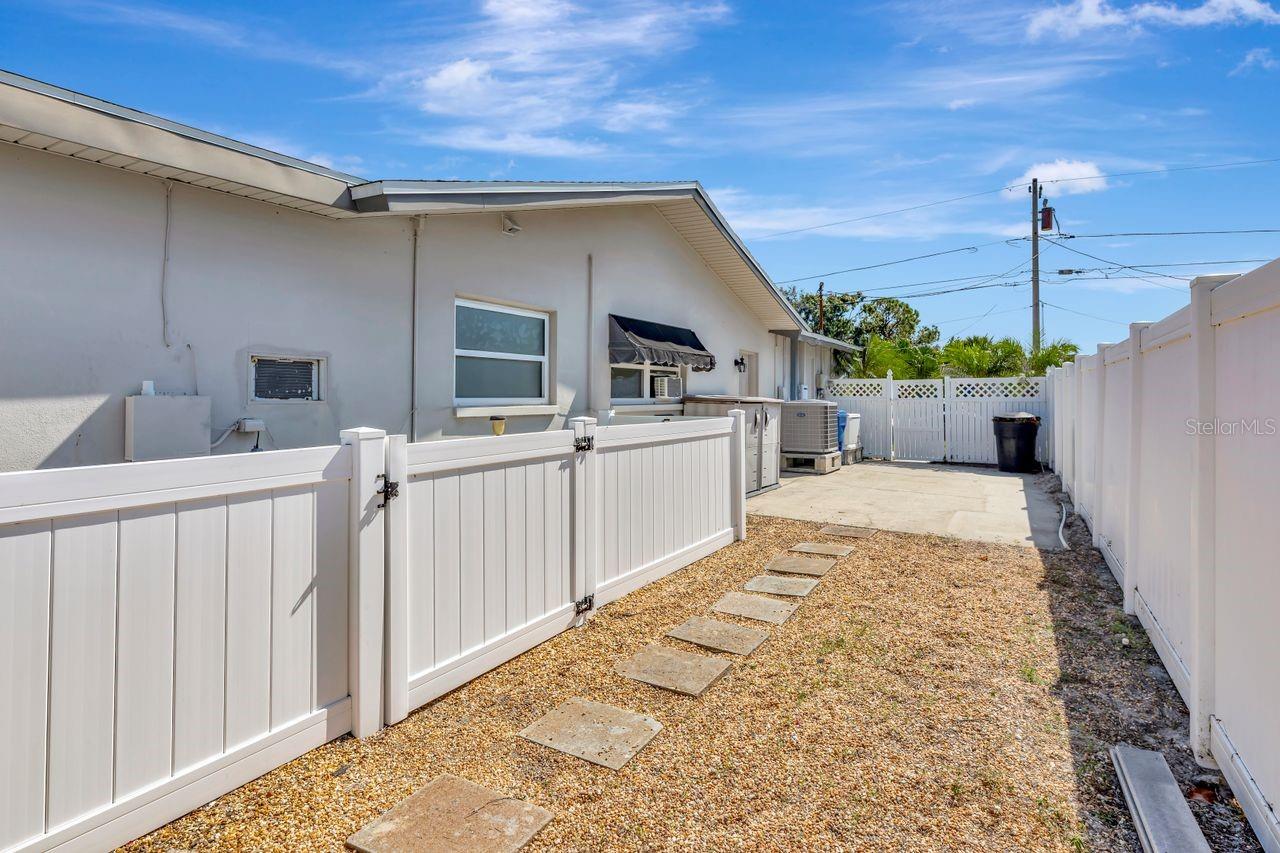 Image 47 of 78 For 1113 45th Avenue Ne