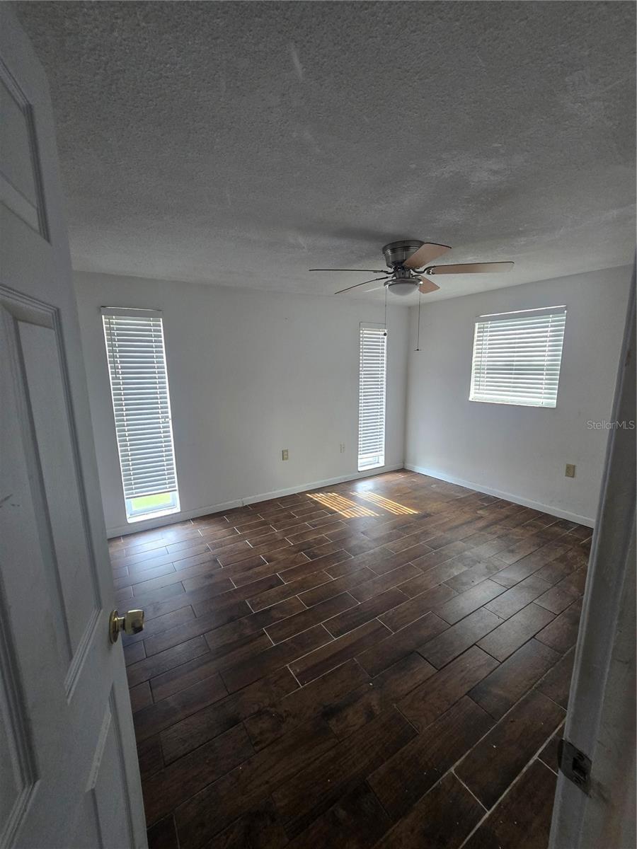 Image 10 of 37 For 7234 Heath Drive
