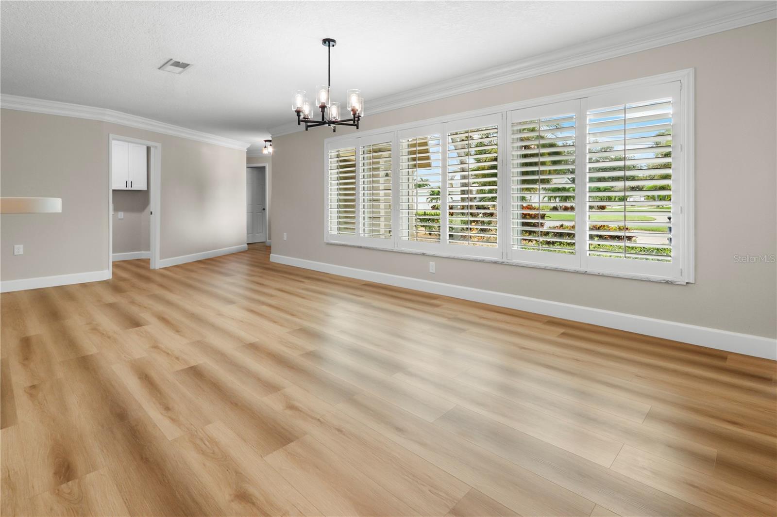 Image 21 of 31 For 111 Driftwood Lane