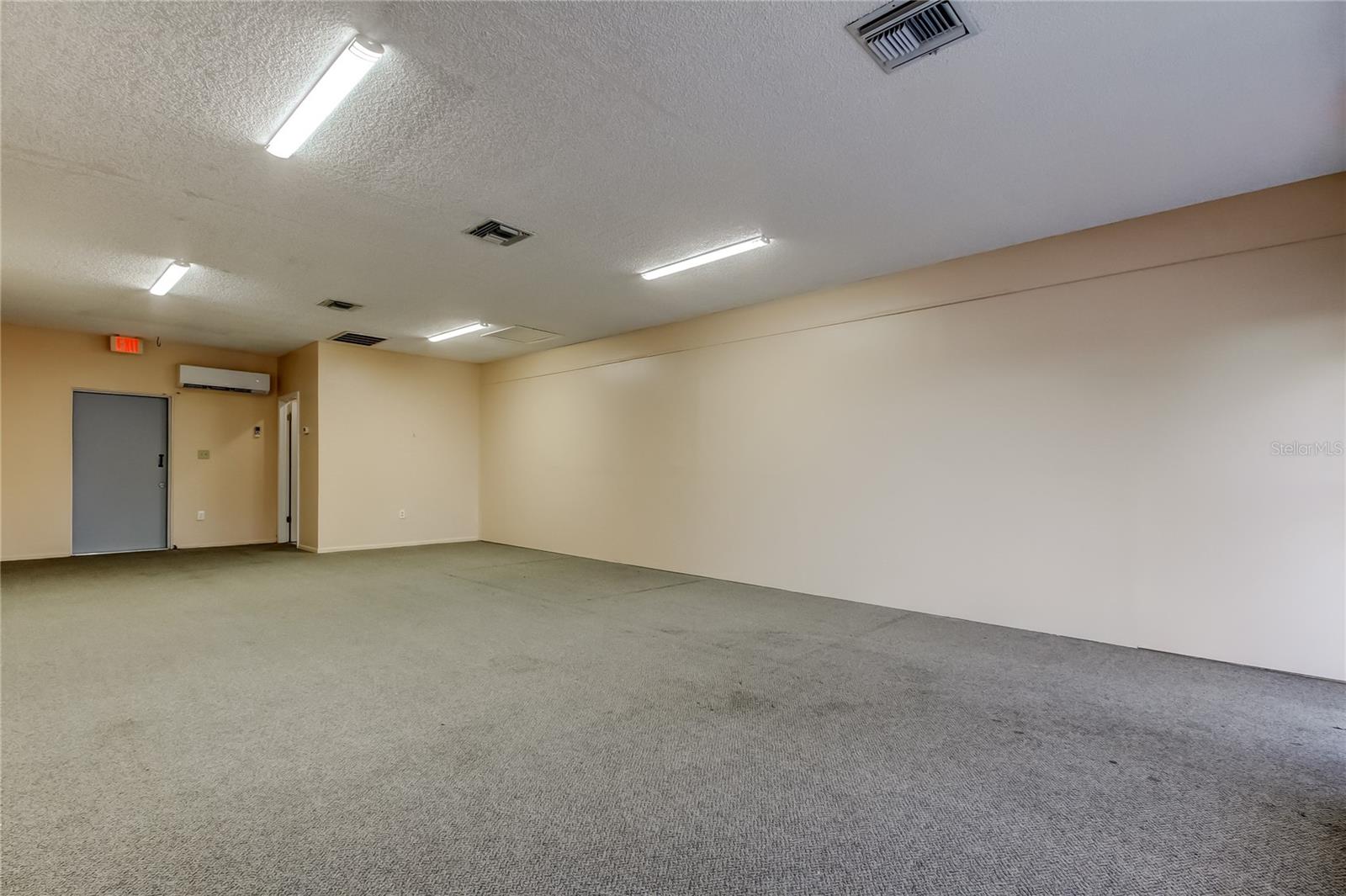 Listing photo id 16 for 3333 Us Highway 19  5