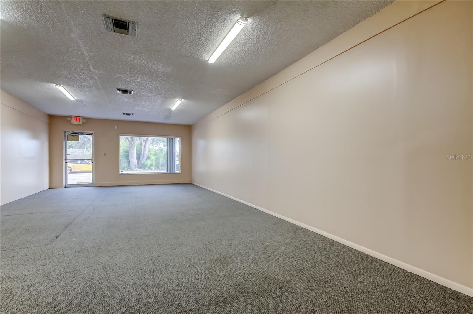 Listing photo id 17 for 3333 Us Highway 19  5