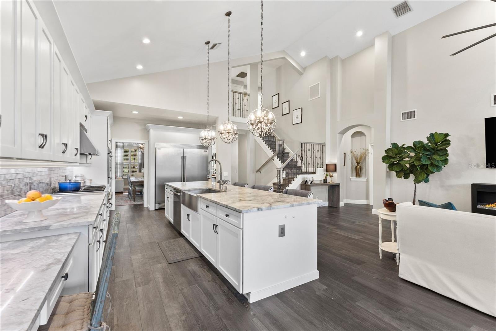 Image 13 of 62 For 304 9th Avenue E