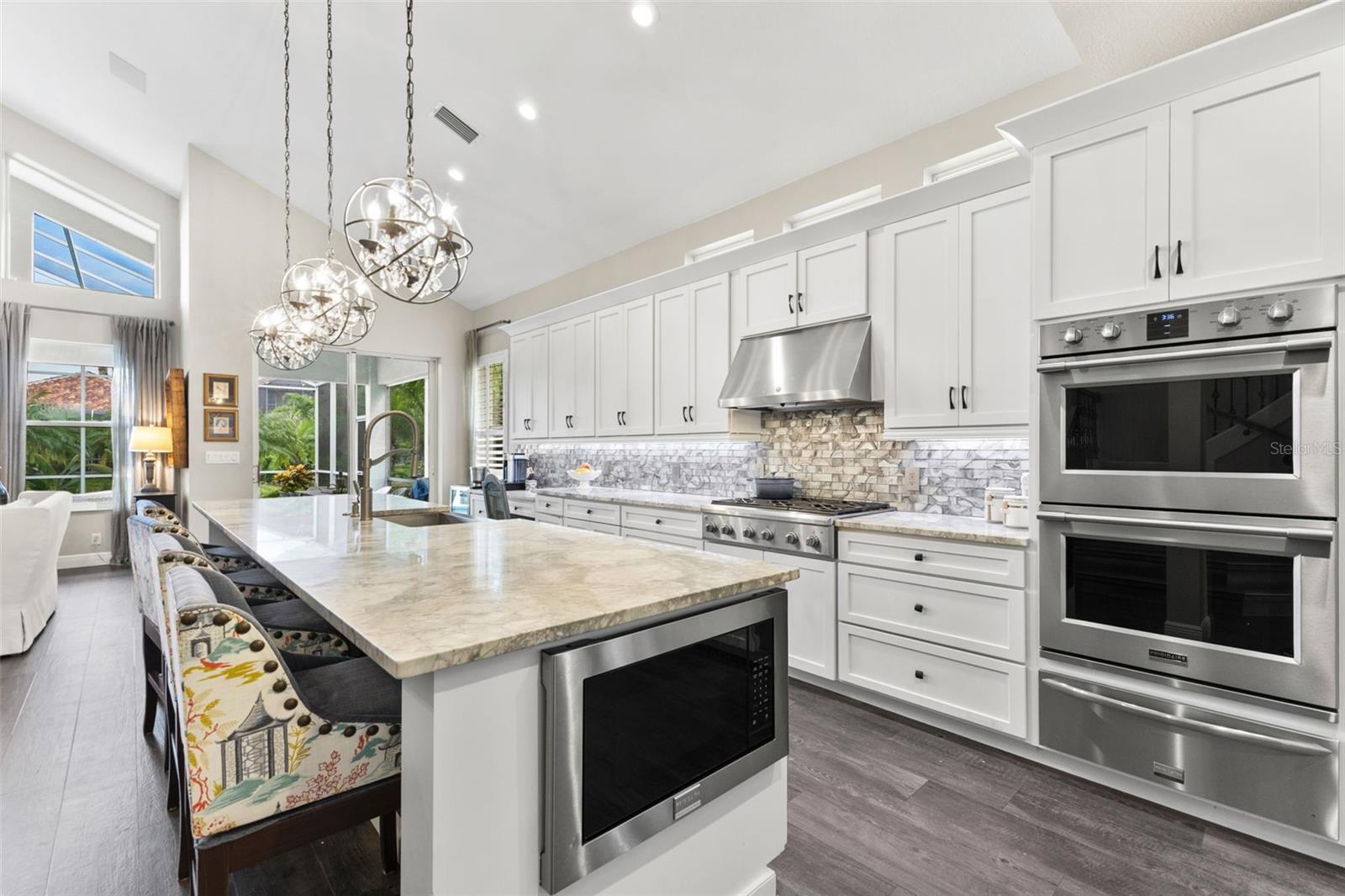 Image 16 of 62 For 304 9th Avenue E