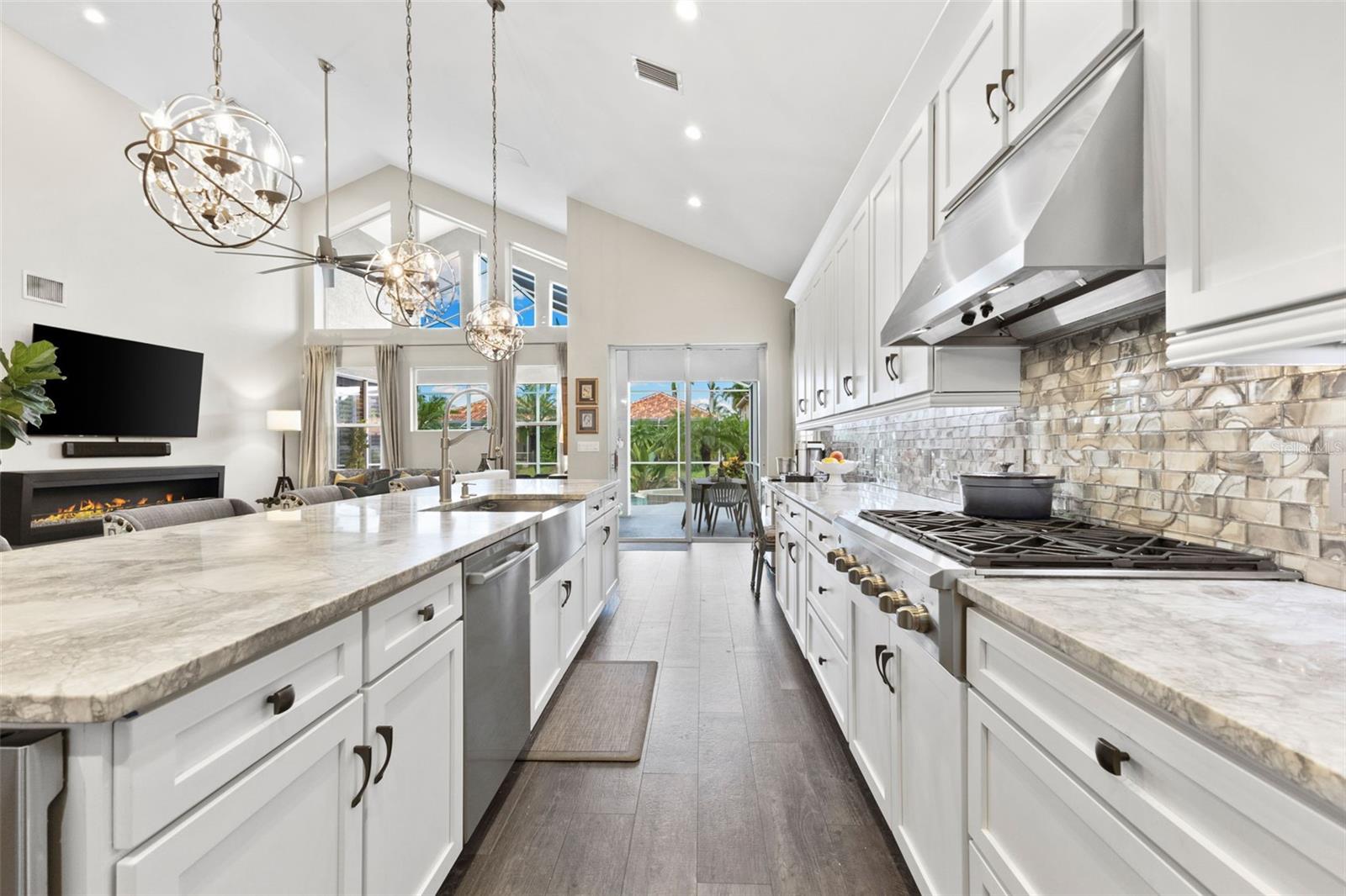 Image 17 of 62 For 304 9th Avenue E
