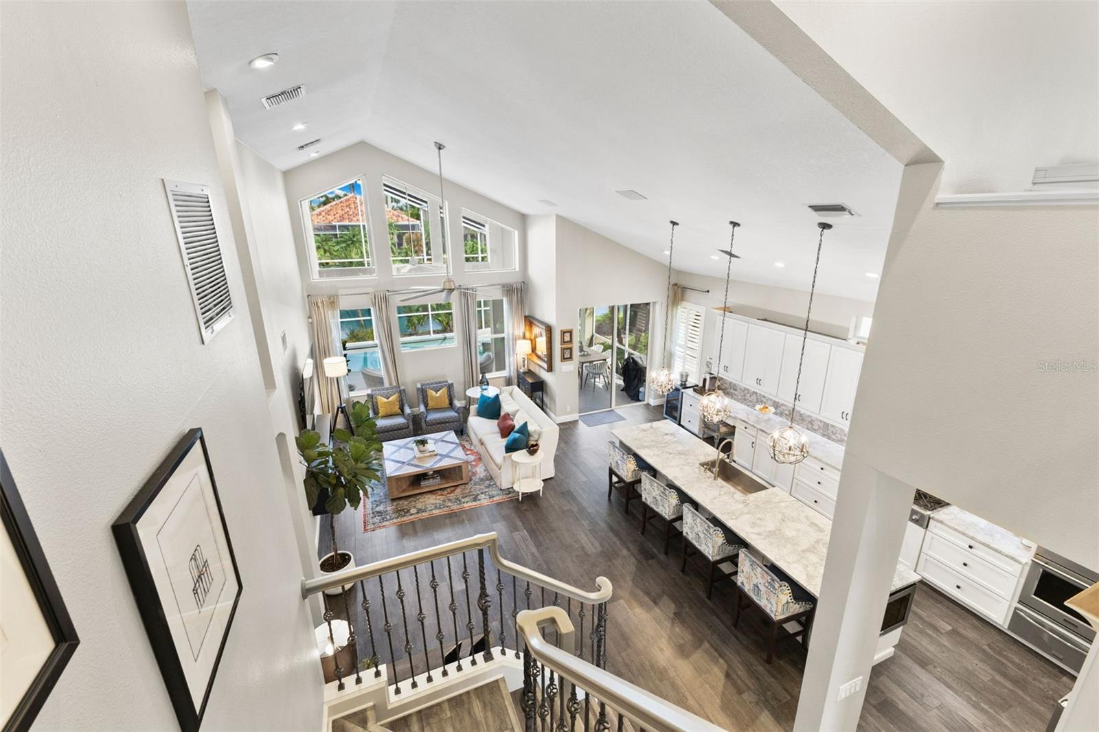 Image 31 of 62 For 304 9th Avenue E