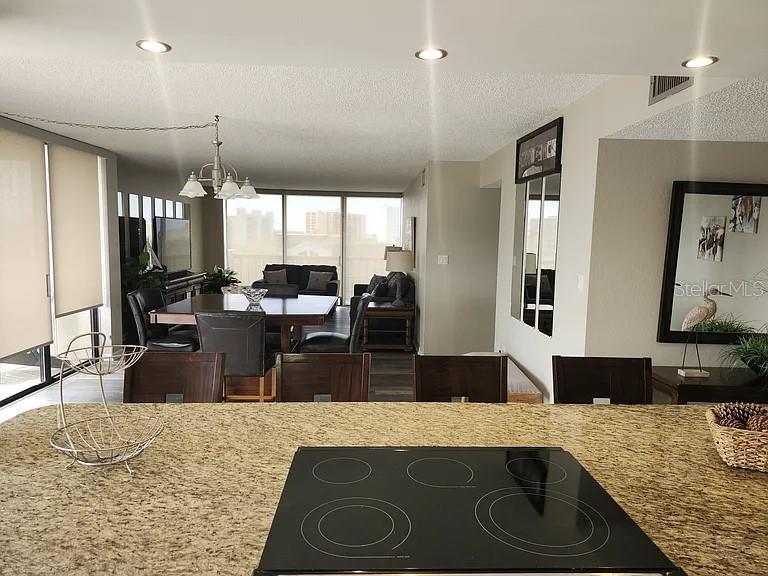 Image 6 of 26 For 400 Island Way 512