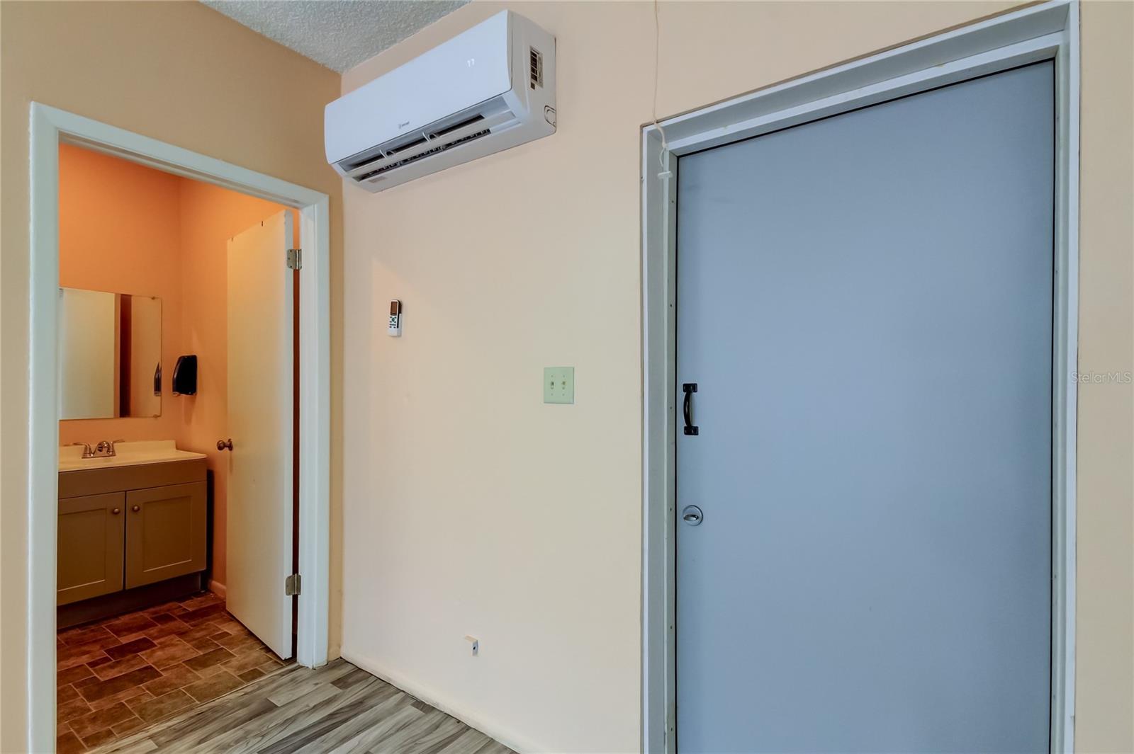 Listing photo id 18 for 3333 Us Highway 19  6