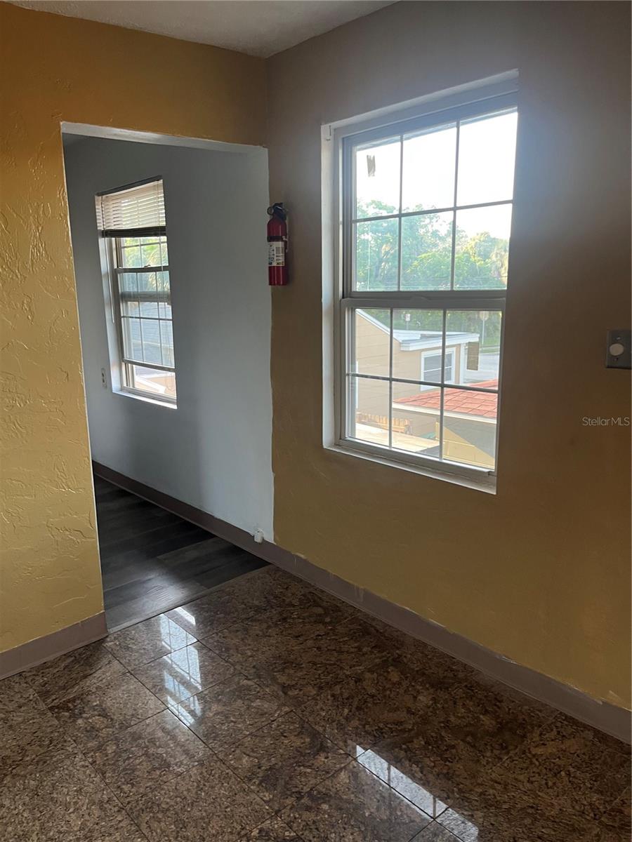 Image 15 of 15 For 420 Newton Avenue S