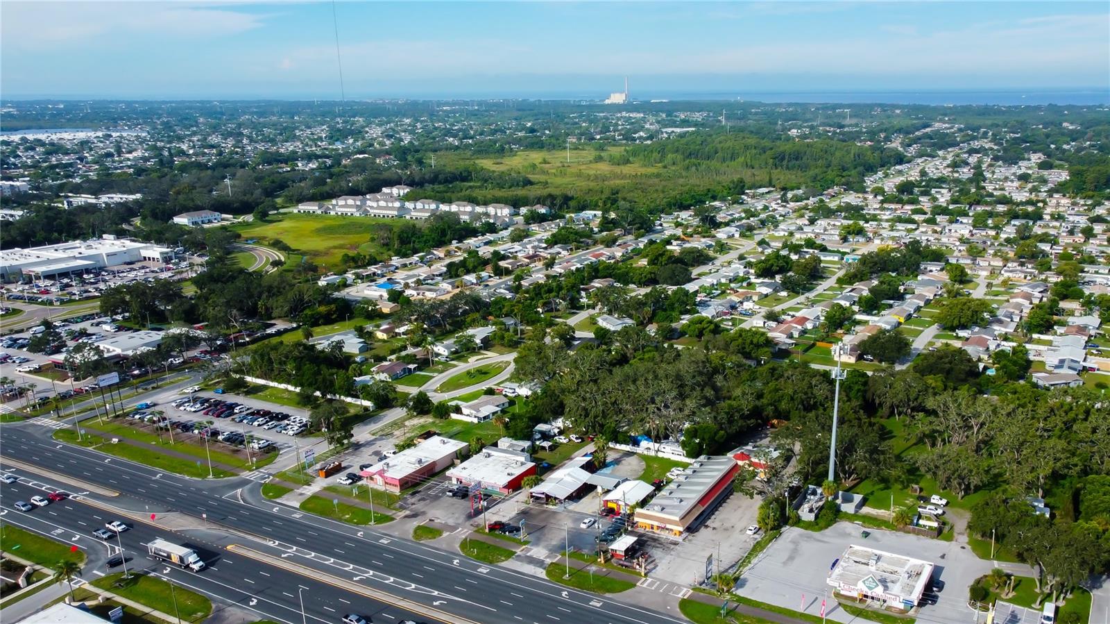 Listing photo id 9 for 3333 Us Highway 19  7