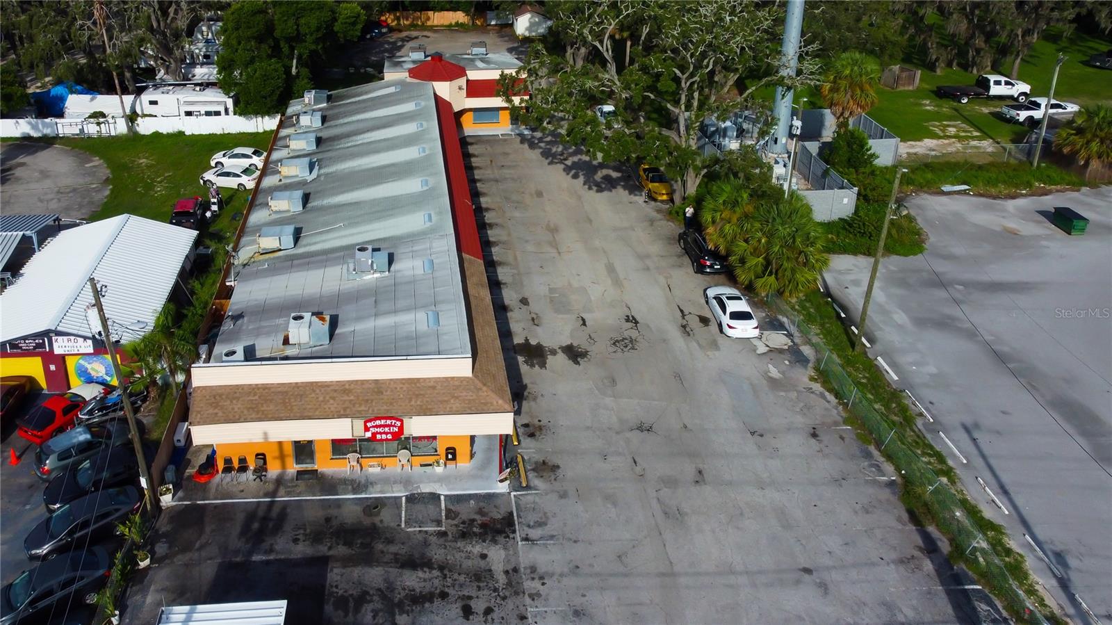 Listing photo id 1 for 3333 Us Highway 19  7