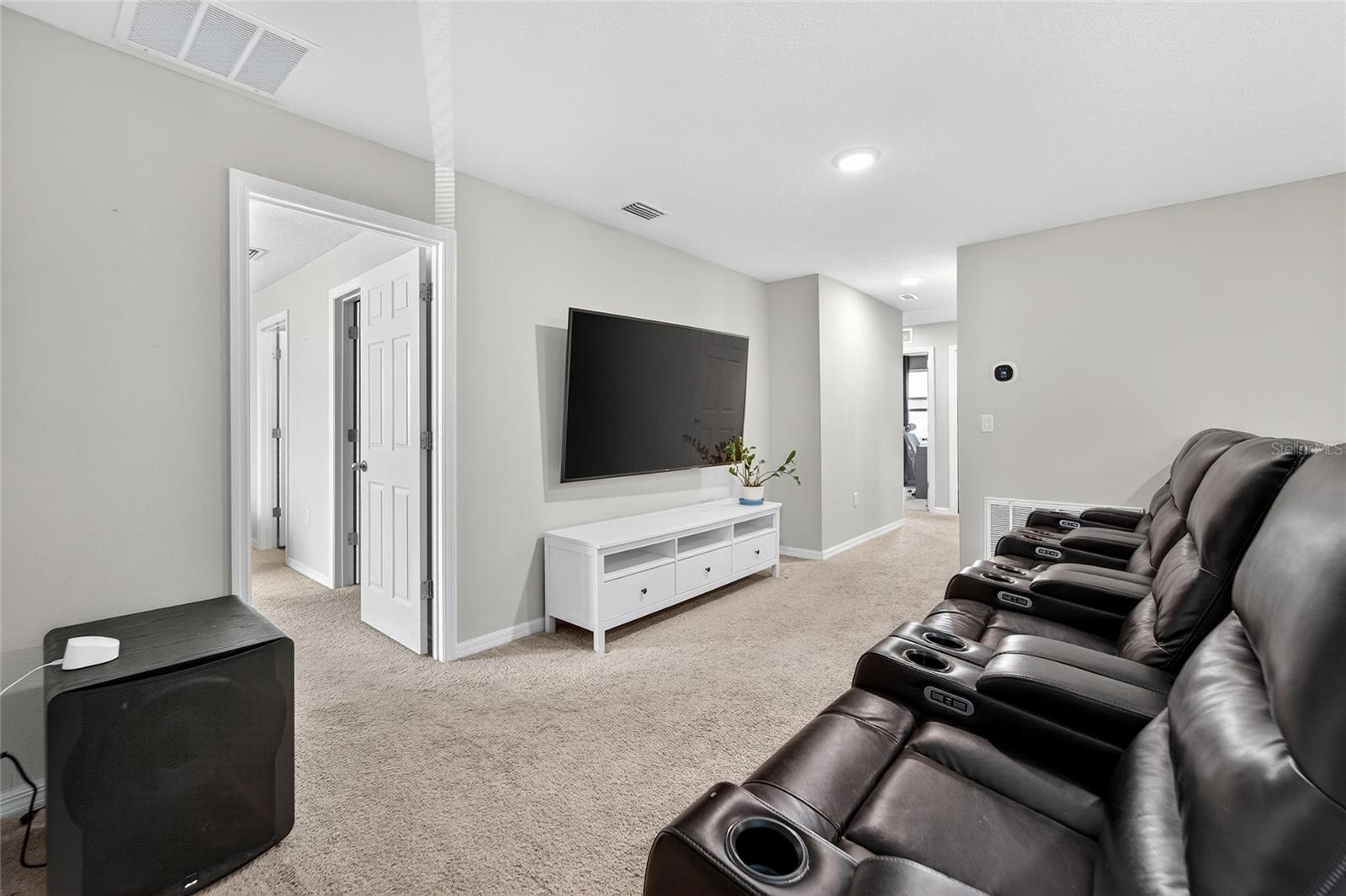 Image 19 of 47 For 14636 Brumby Ridge Avenue