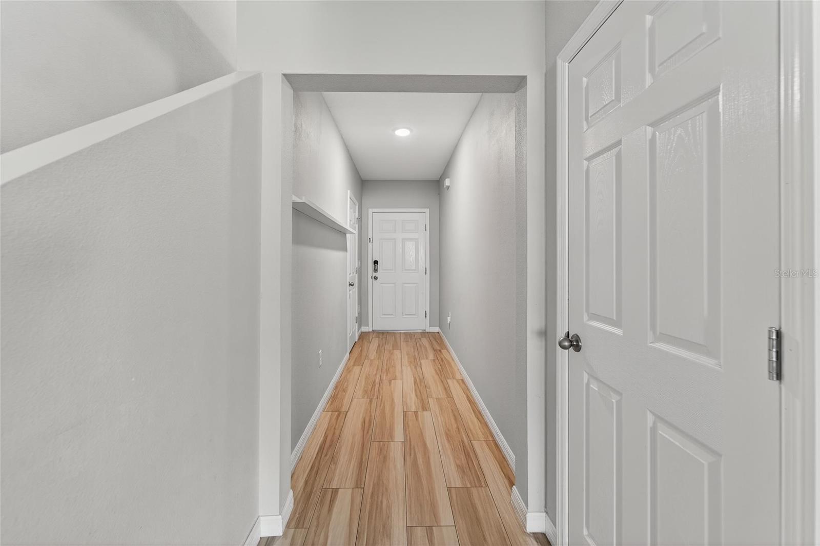 Image 4 of 47 For 14636 Brumby Ridge Avenue