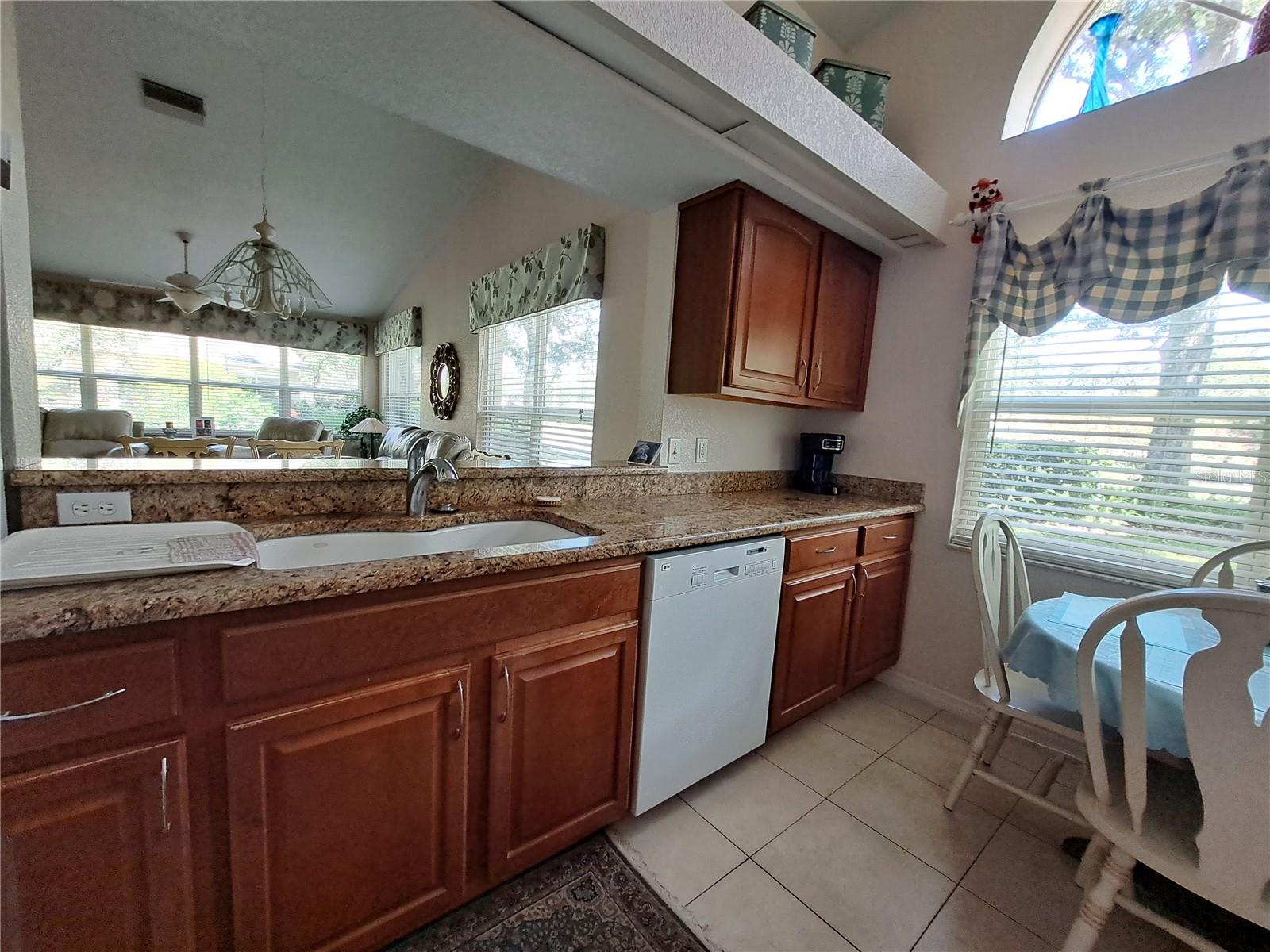 Image 25 of 78 For 5316 Lochmead Terrace