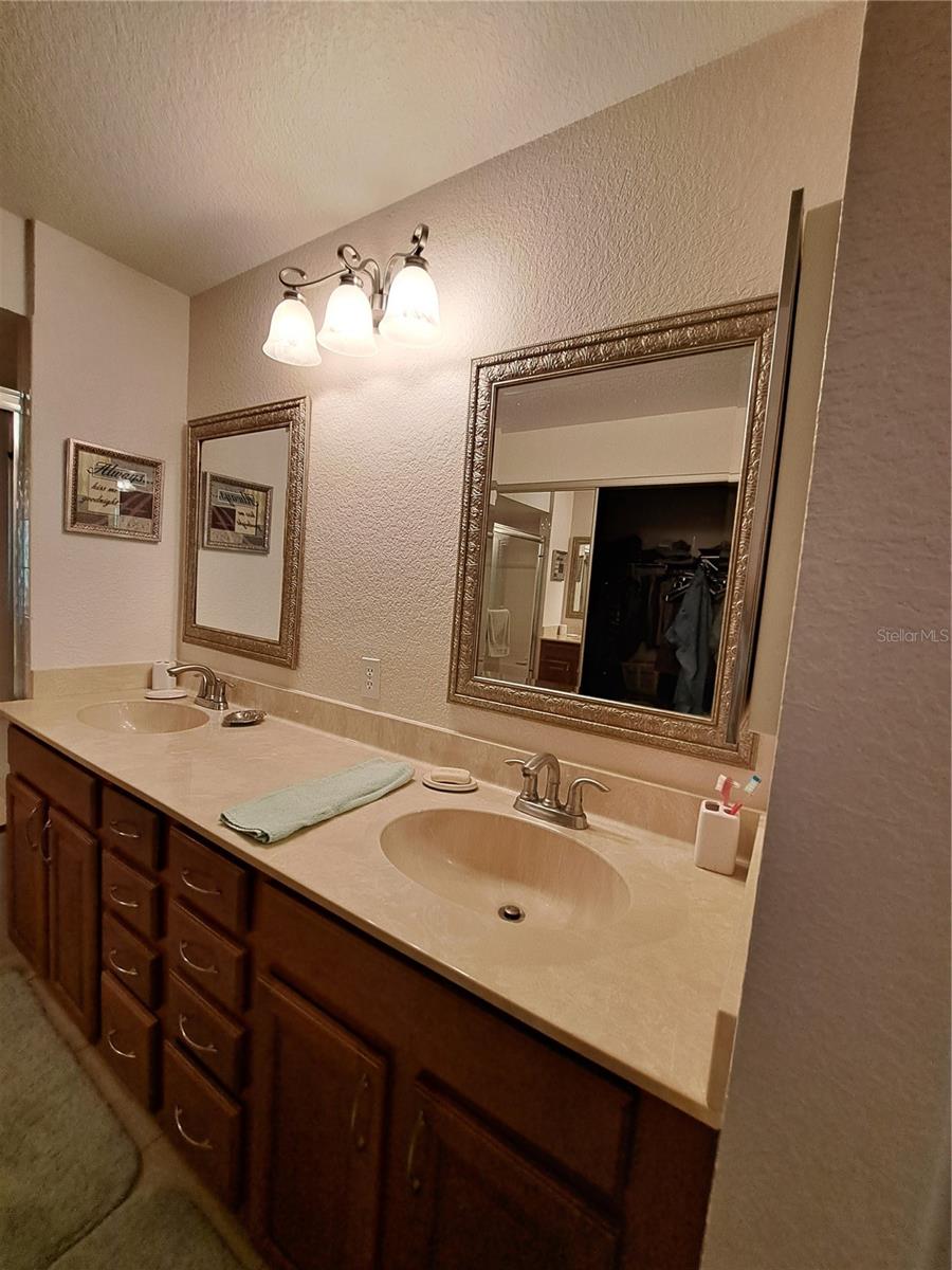 Image 50 of 78 For 5316 Lochmead Terrace
