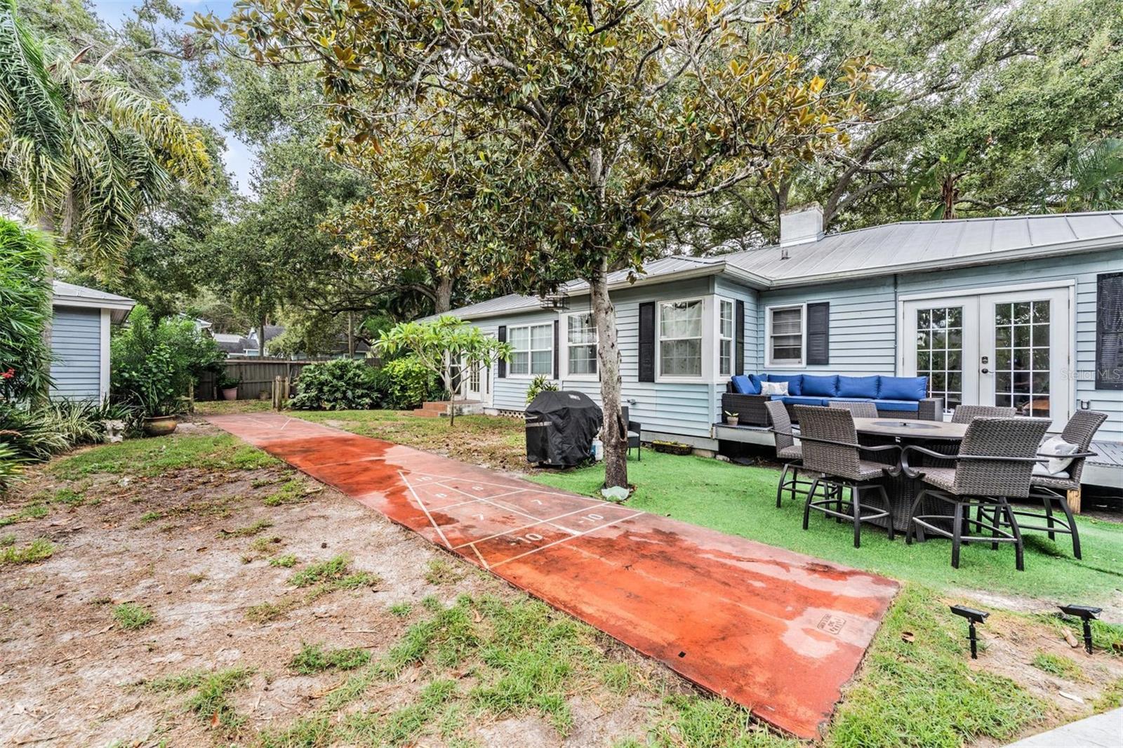 Image 24 of 34 For 801 22nd Street N