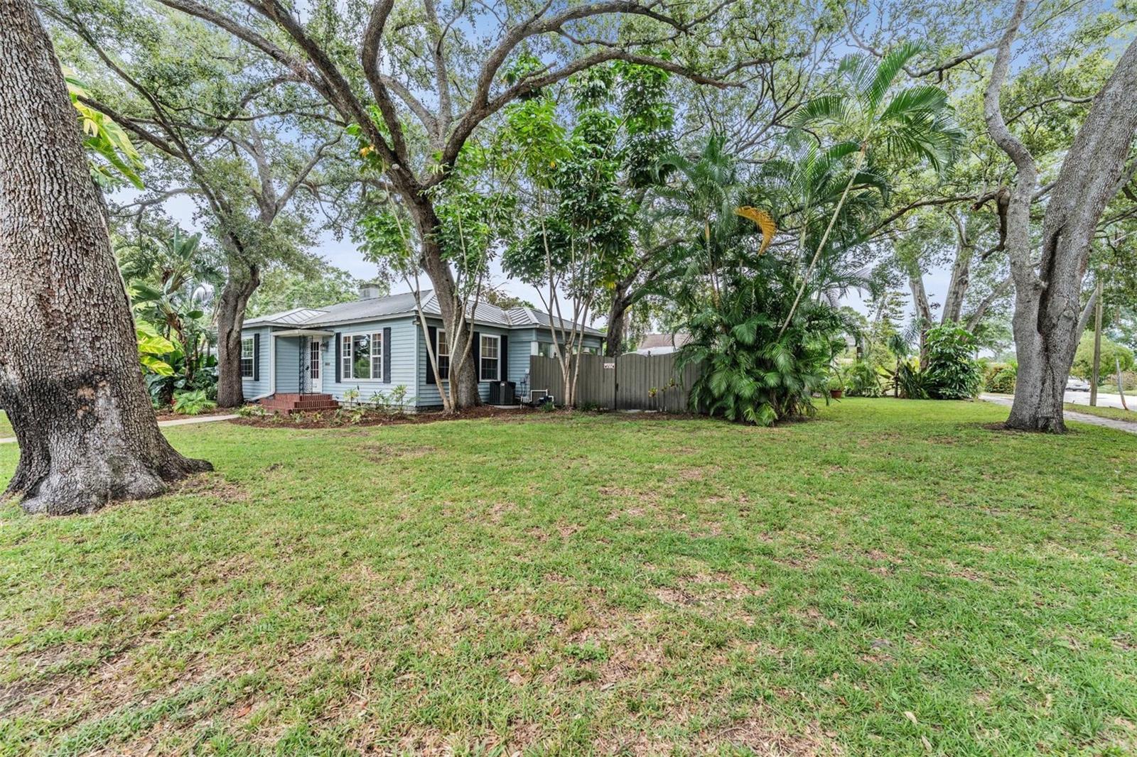 Image 30 of 34 For 801 22nd Street N