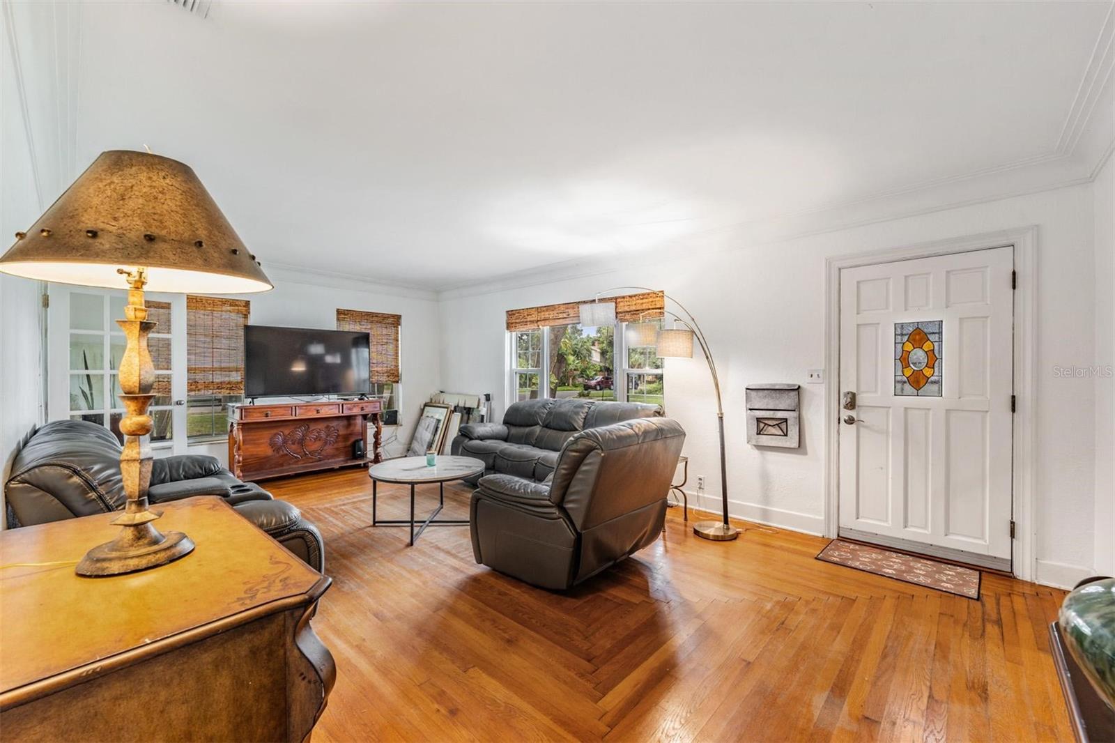 Image 4 of 34 For 801 22nd Street N