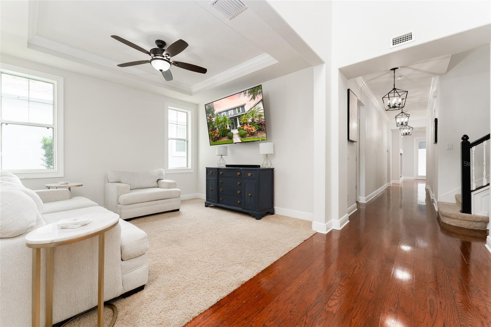 Image 17 of 48 For 16007 Loneoak View Drive