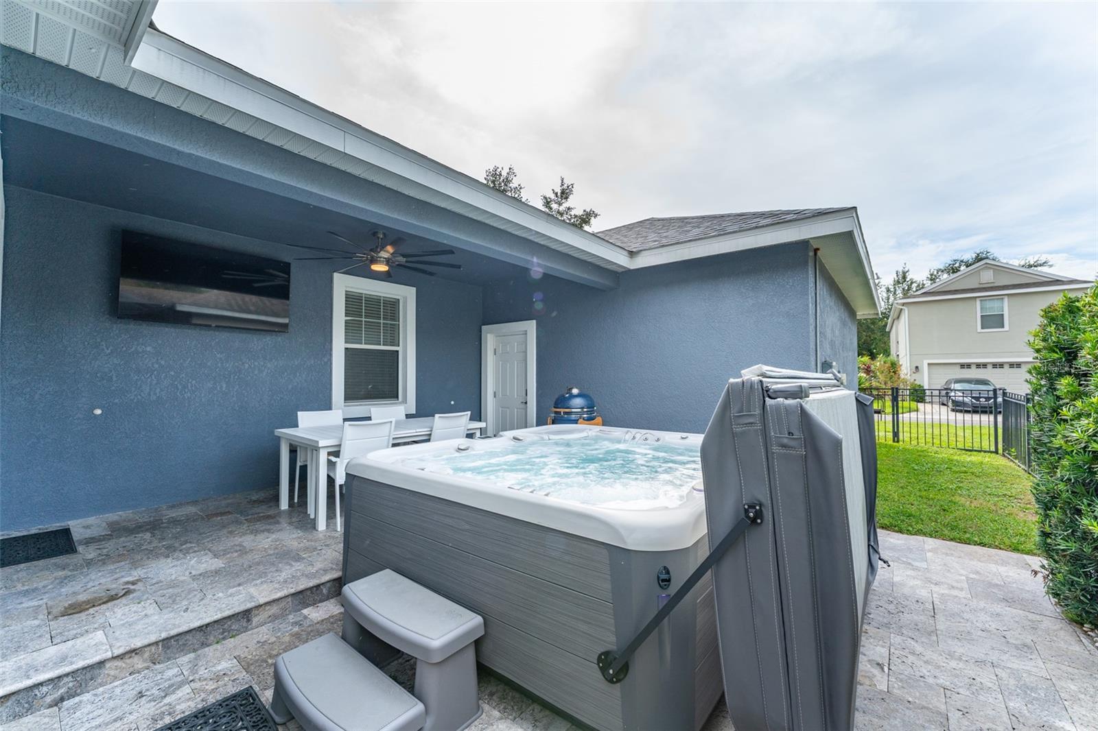 Image 37 of 48 For 16007 Loneoak View Drive