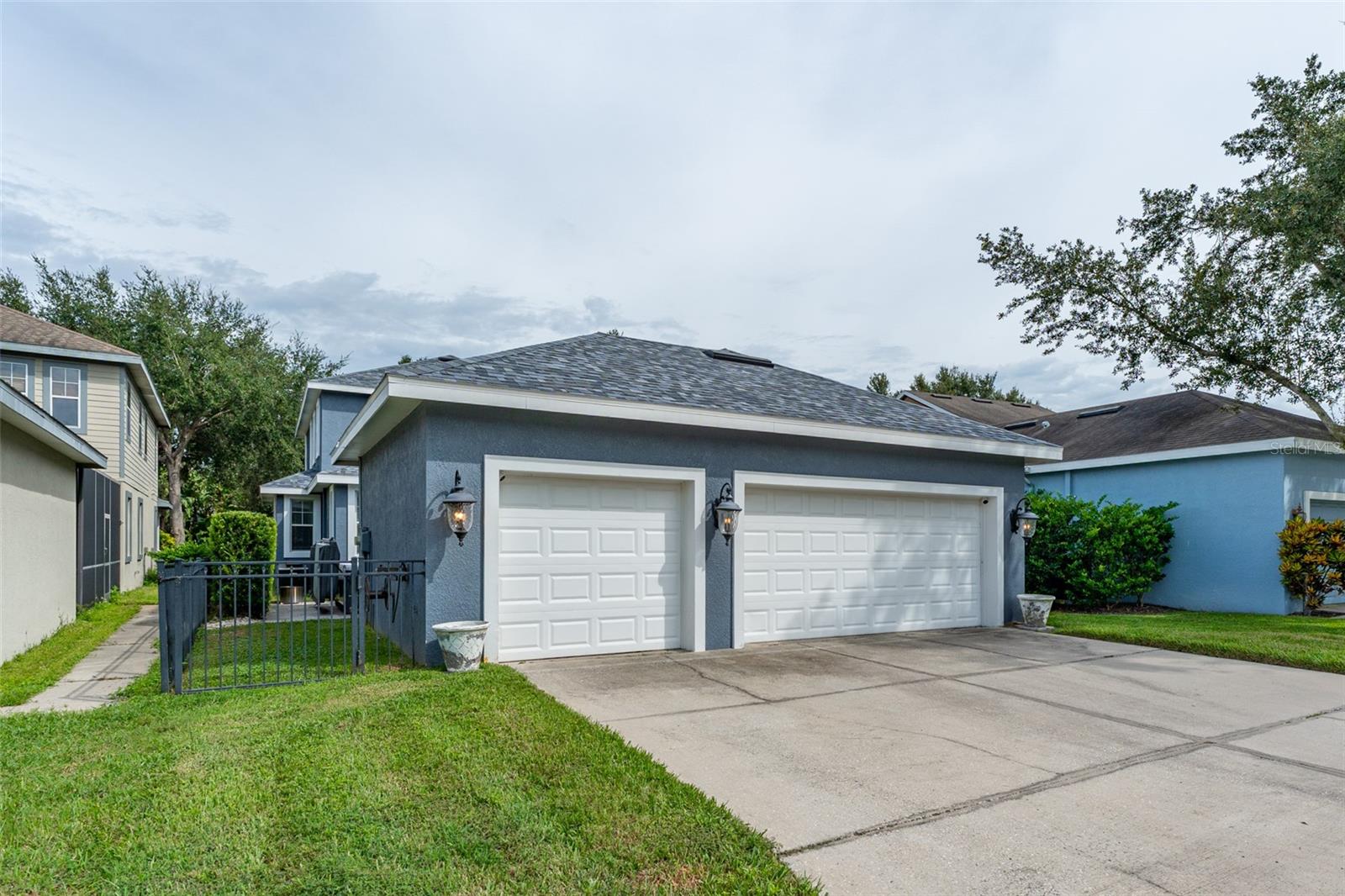Image 41 of 48 For 16007 Loneoak View Drive