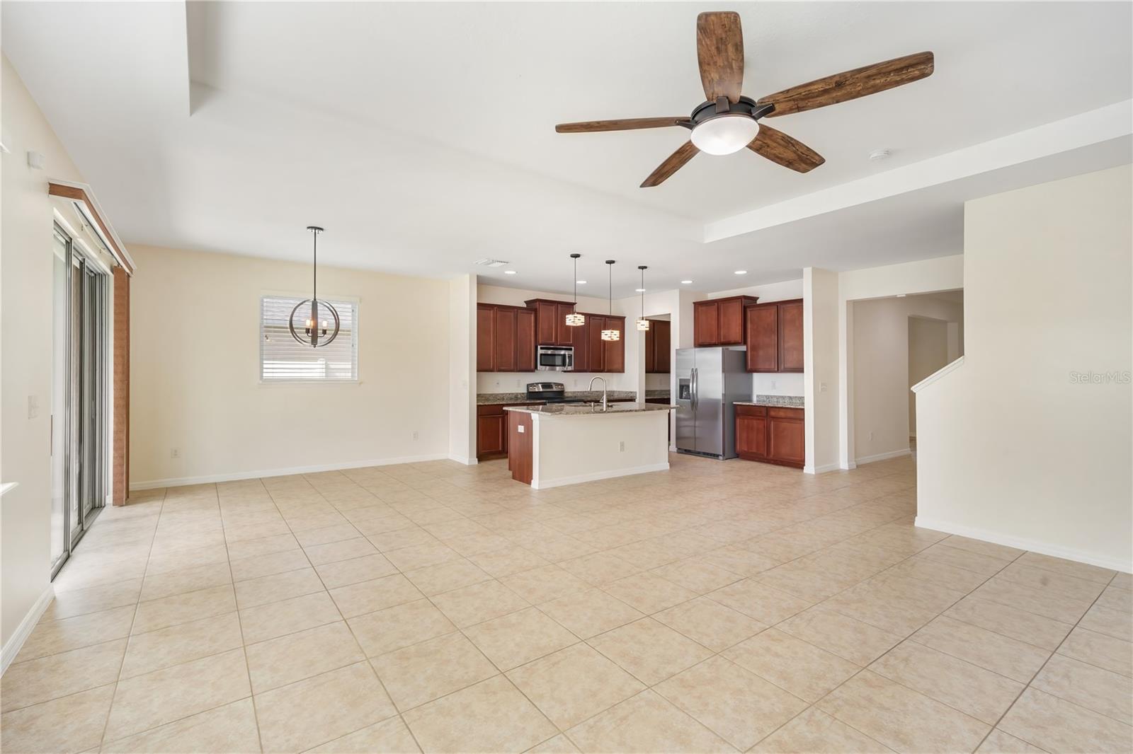 Image 10 of 32 For 5401 Suncatcher Drive