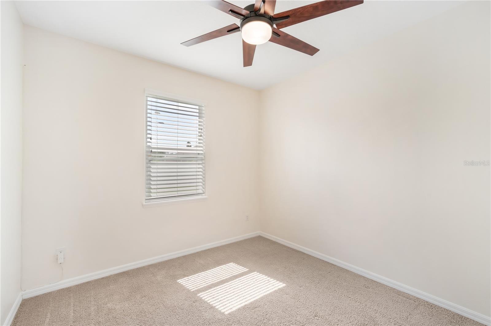 Image 11 of 32 For 5401 Suncatcher Drive