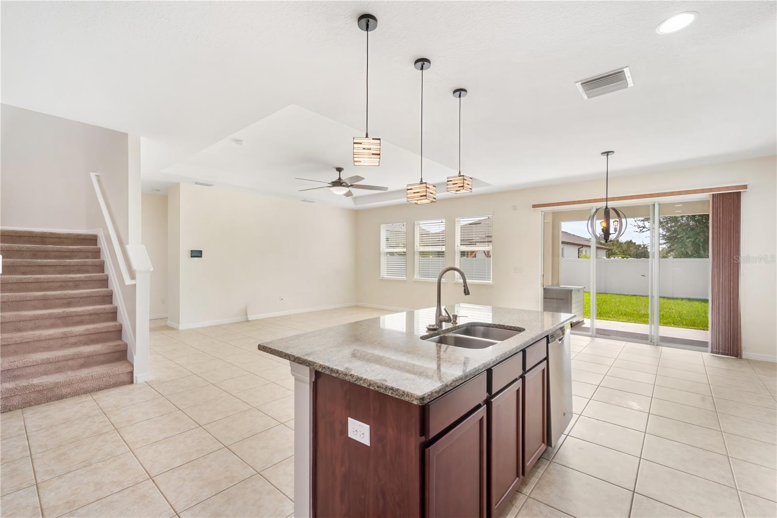 Image 5 of 32 For 5401 Suncatcher Drive