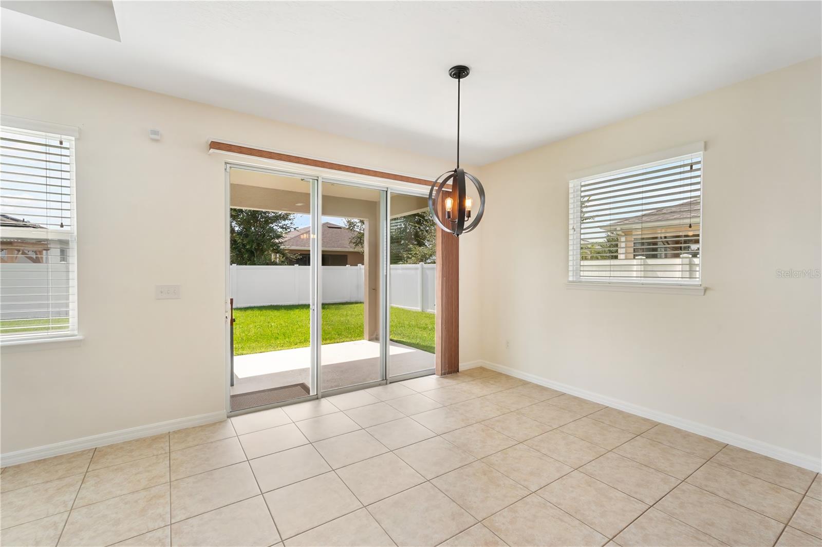Image 8 of 32 For 5401 Suncatcher Drive