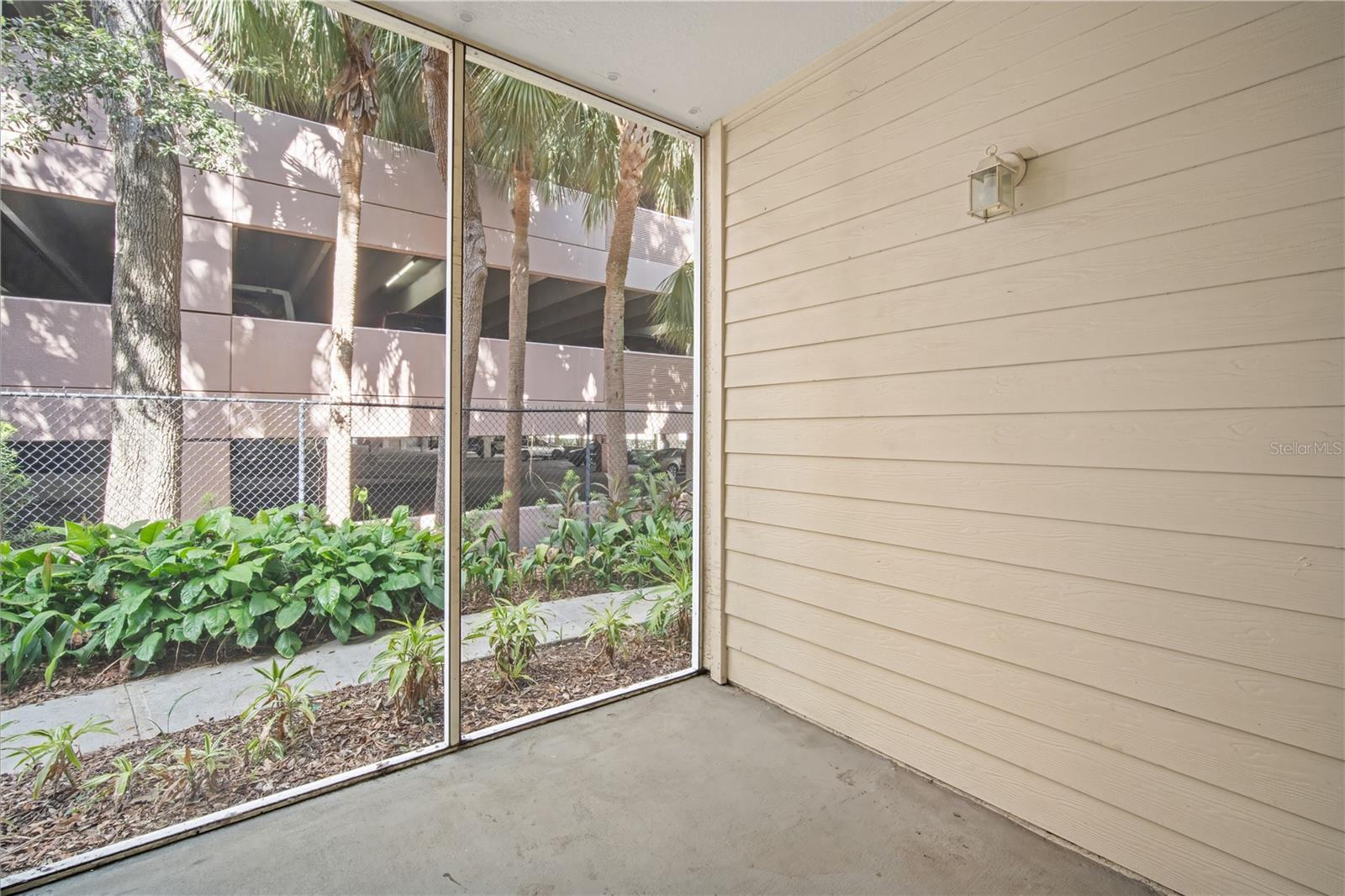 Image 23 of 30 For 5110 Bay Club Circle  5110