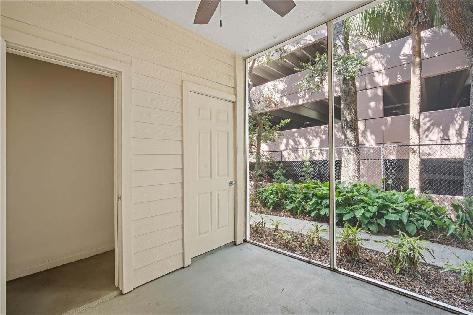 Image 24 of 30 For 5110 Bay Club Circle  5110