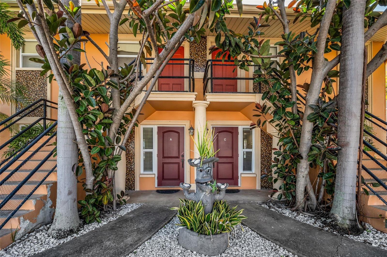 Listing photo id 10 for 2685 St Josephs Drive E