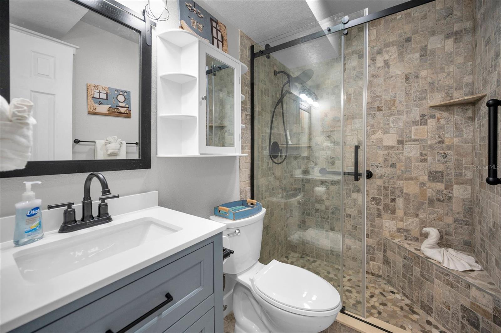 Listing photo id 25 for 2685 St Josephs Drive E