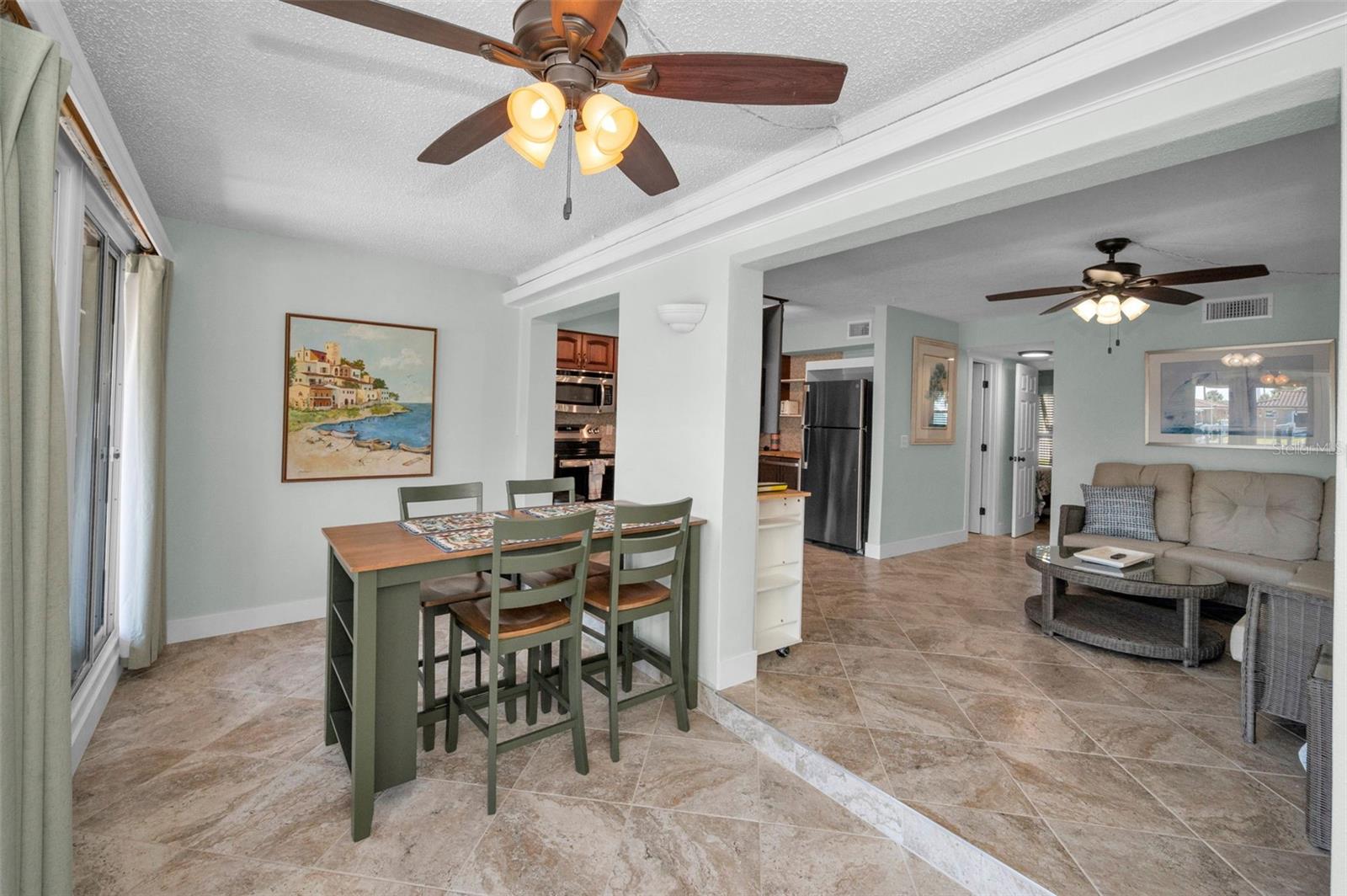 Listing photo id 29 for 2685 St Josephs Drive E