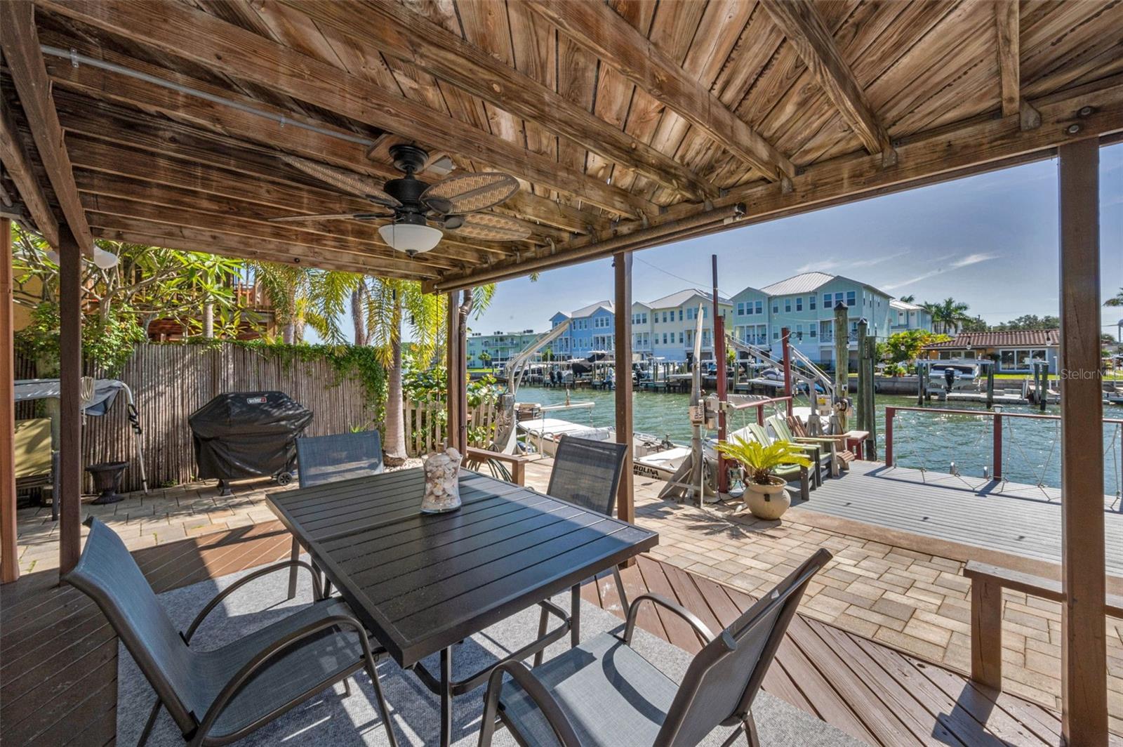 Listing photo id 34 for 2685 St Josephs Drive E