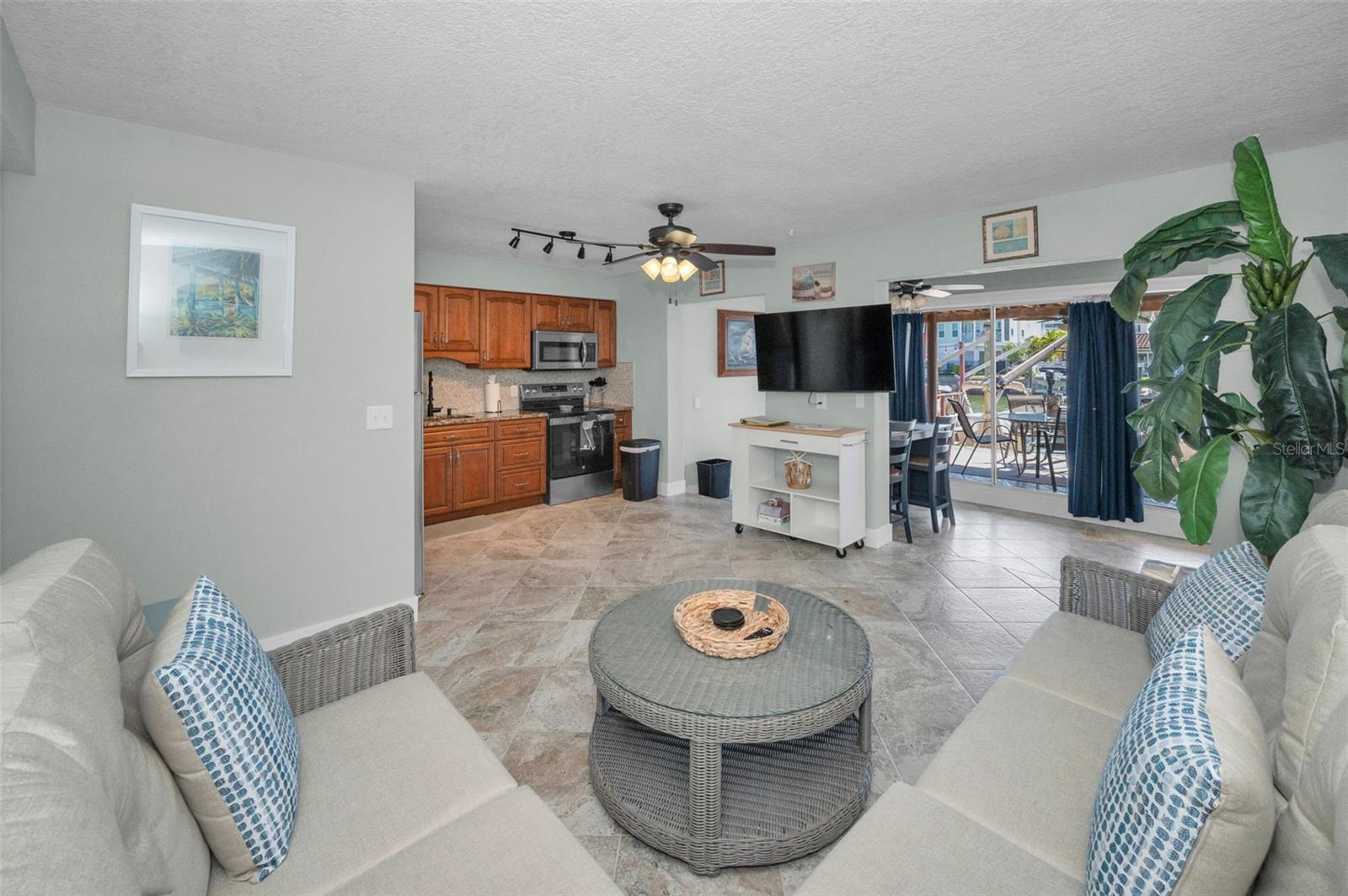 Listing photo id 59 for 2685 St Josephs Drive E