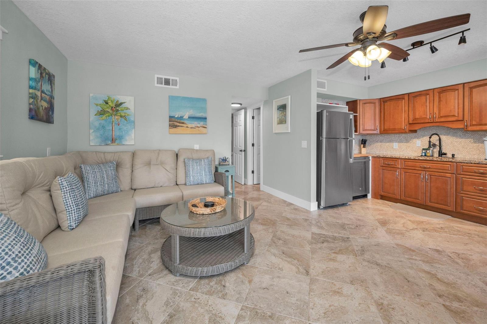 Listing photo id 60 for 2685 St Josephs Drive E