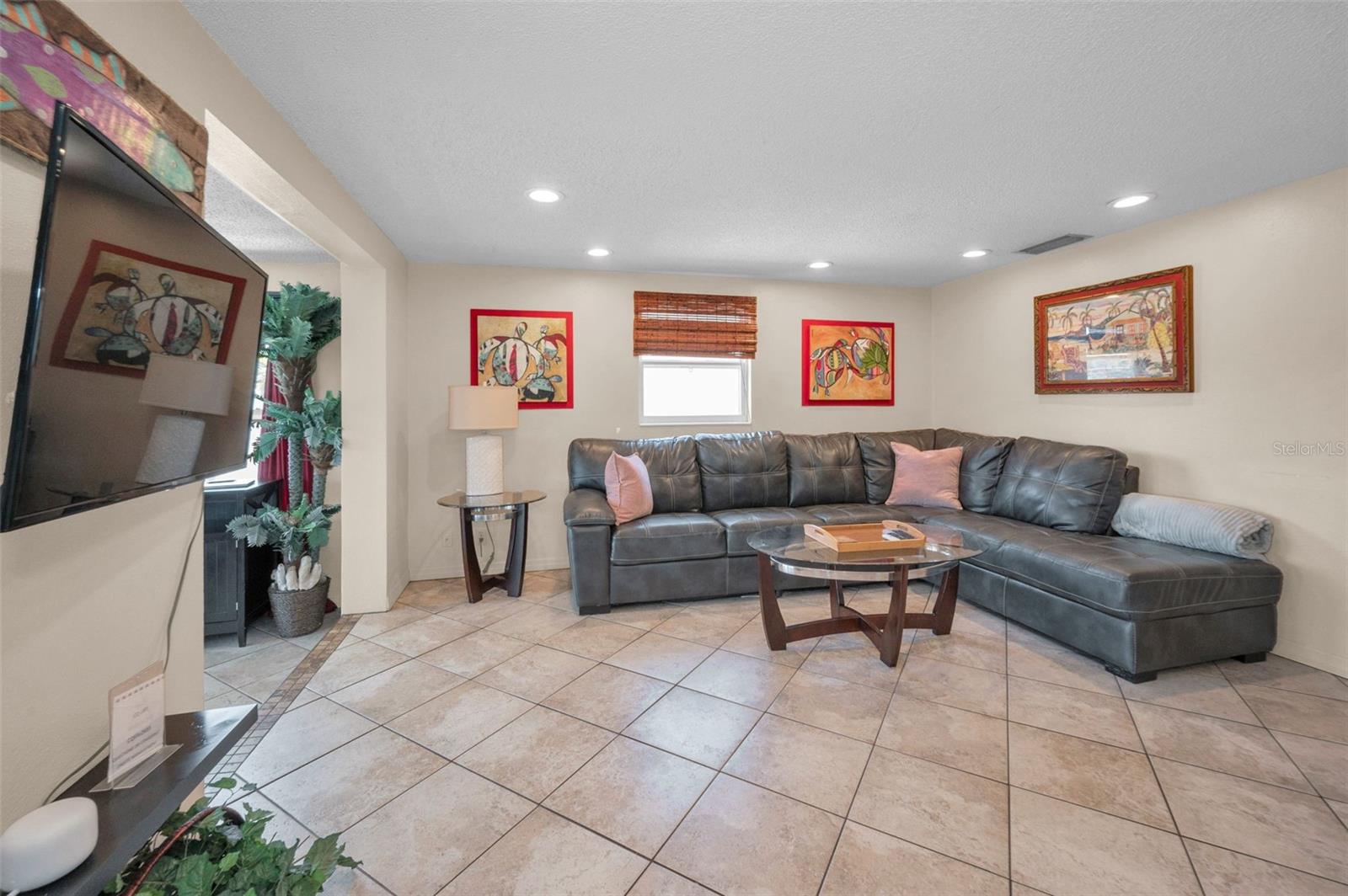 Listing photo id 74 for 2685 St Josephs Drive E