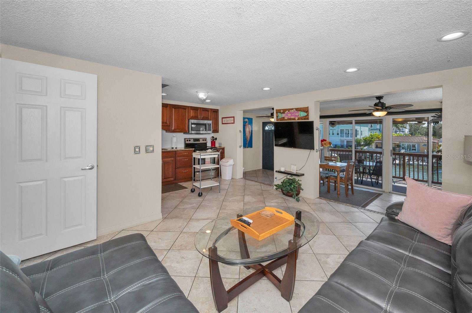 Listing photo id 75 for 2685 St Josephs Drive E