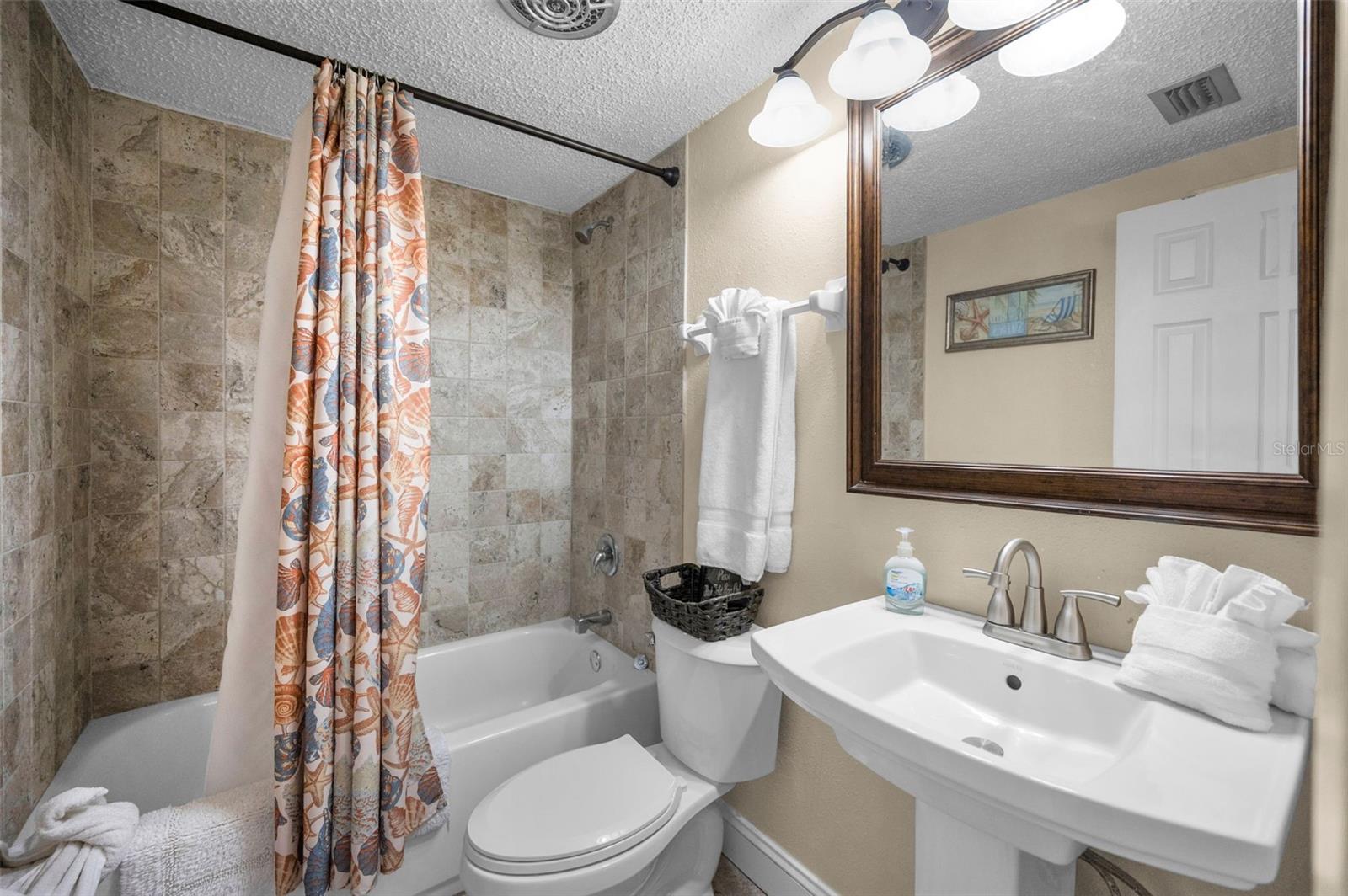 Listing photo id 79 for 2685 St Josephs Drive E