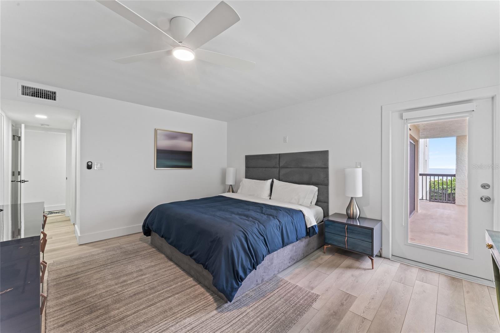 Image 22 of 47 For 3200 Gulf Boulevard 103