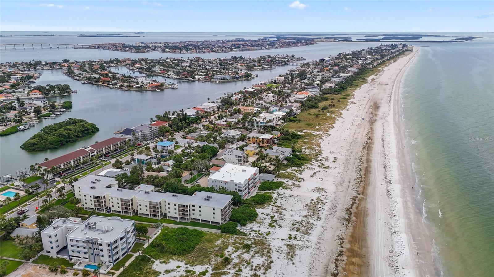 Image 35 of 47 For 3200 Gulf Boulevard 103