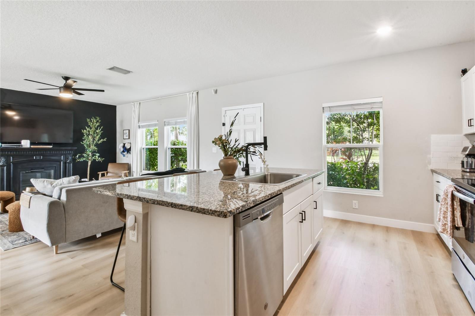 Image 6 of 34 For 12531 Triple Creek Boulevard