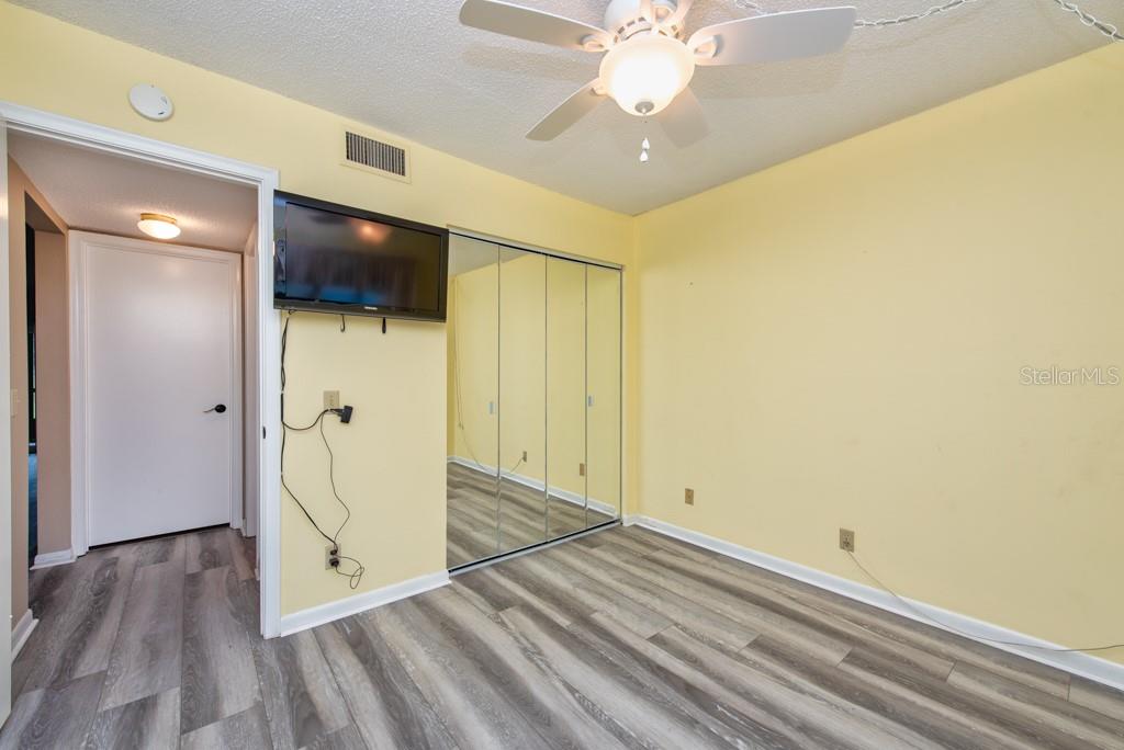 Image 21 of 45 For 6219 Palma Del Mar Boulevard S 114