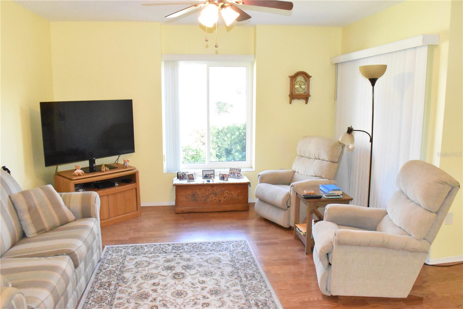 Image 5 of 39 For 2814 72nd Street Court W 2814