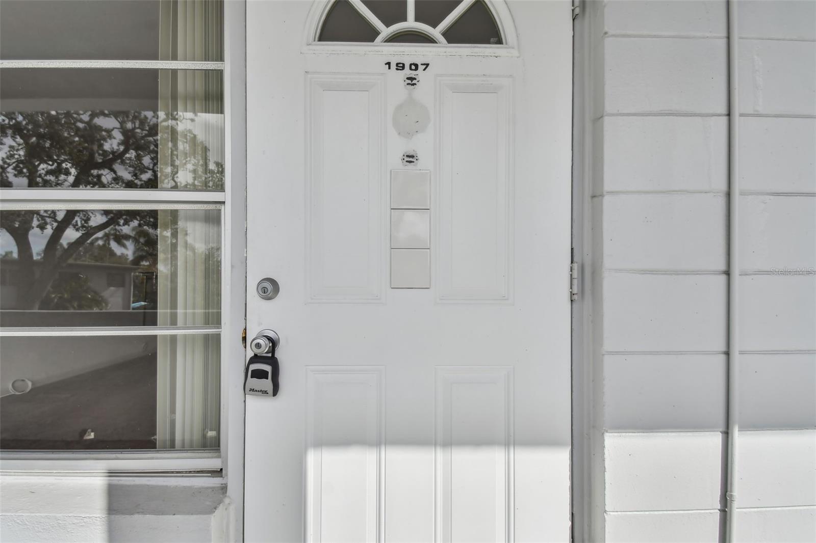 Image 3 of 20 For 4300 58th Street N 1907