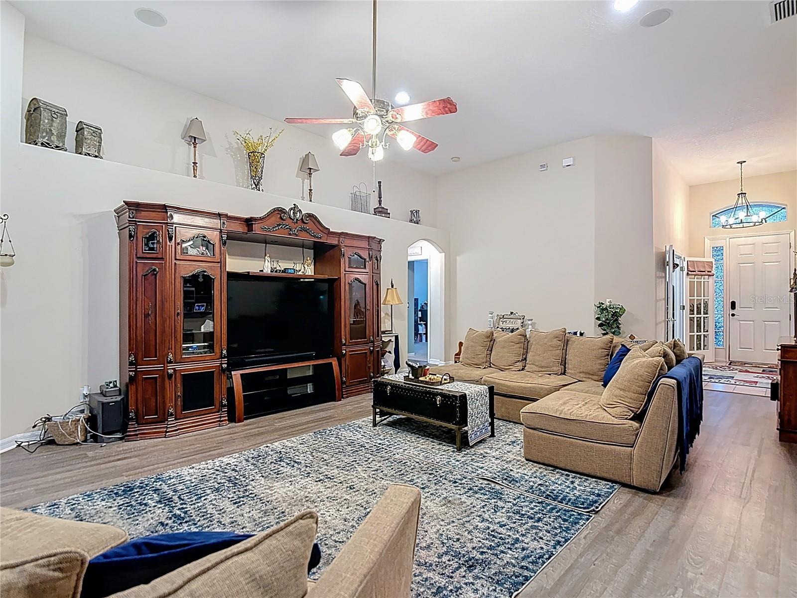Image 15 of 50 For 311 Golden Elm Drive