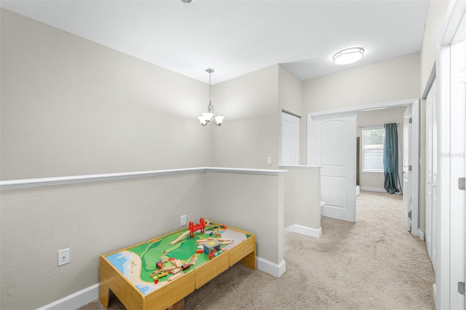 Image 17 of 39 For 213 Alexander Woods Drive